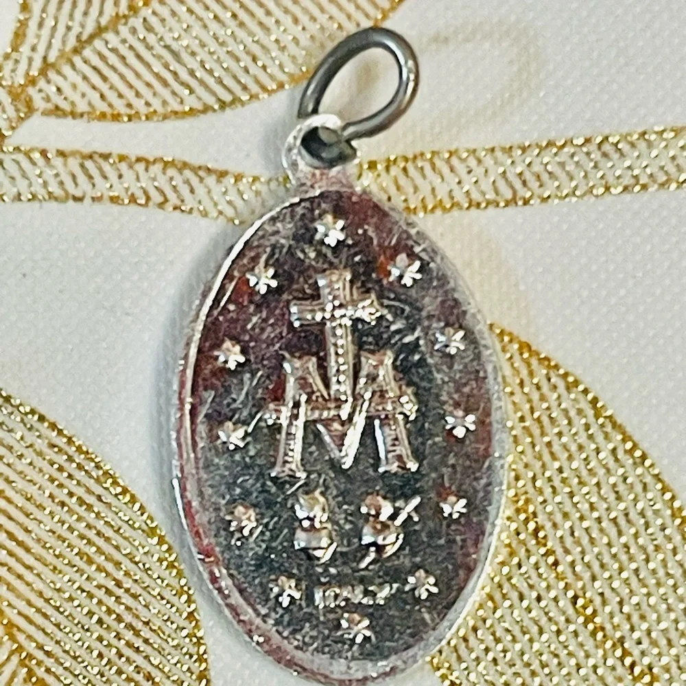 VTG Lot Of 5 Religious Christian’s Medals Pendant Catholic saints #1